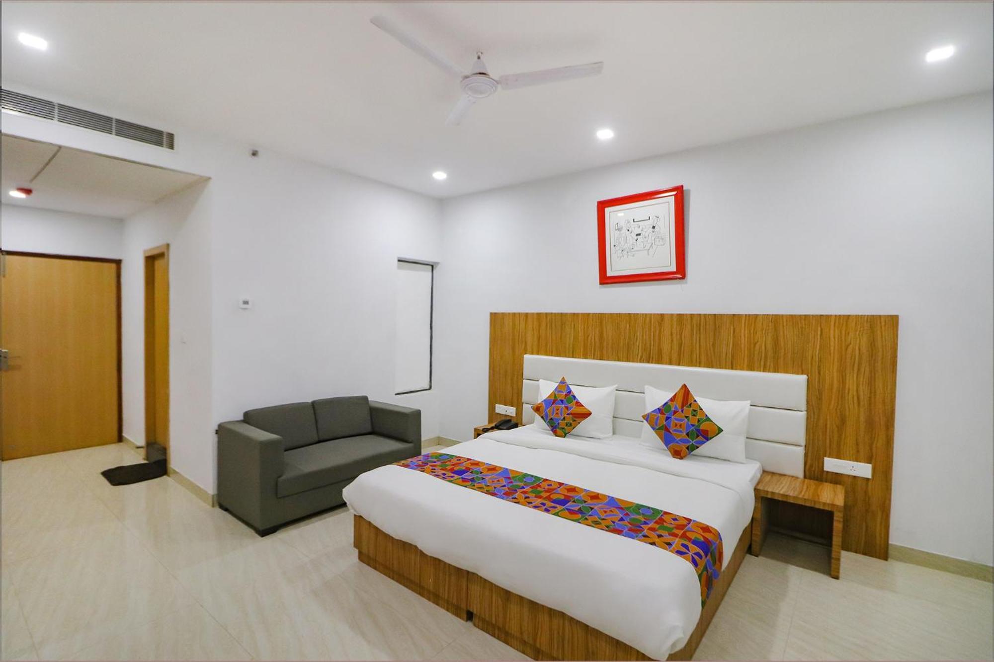 Fabhotel Premium Kashi Varanasi Exterior foto