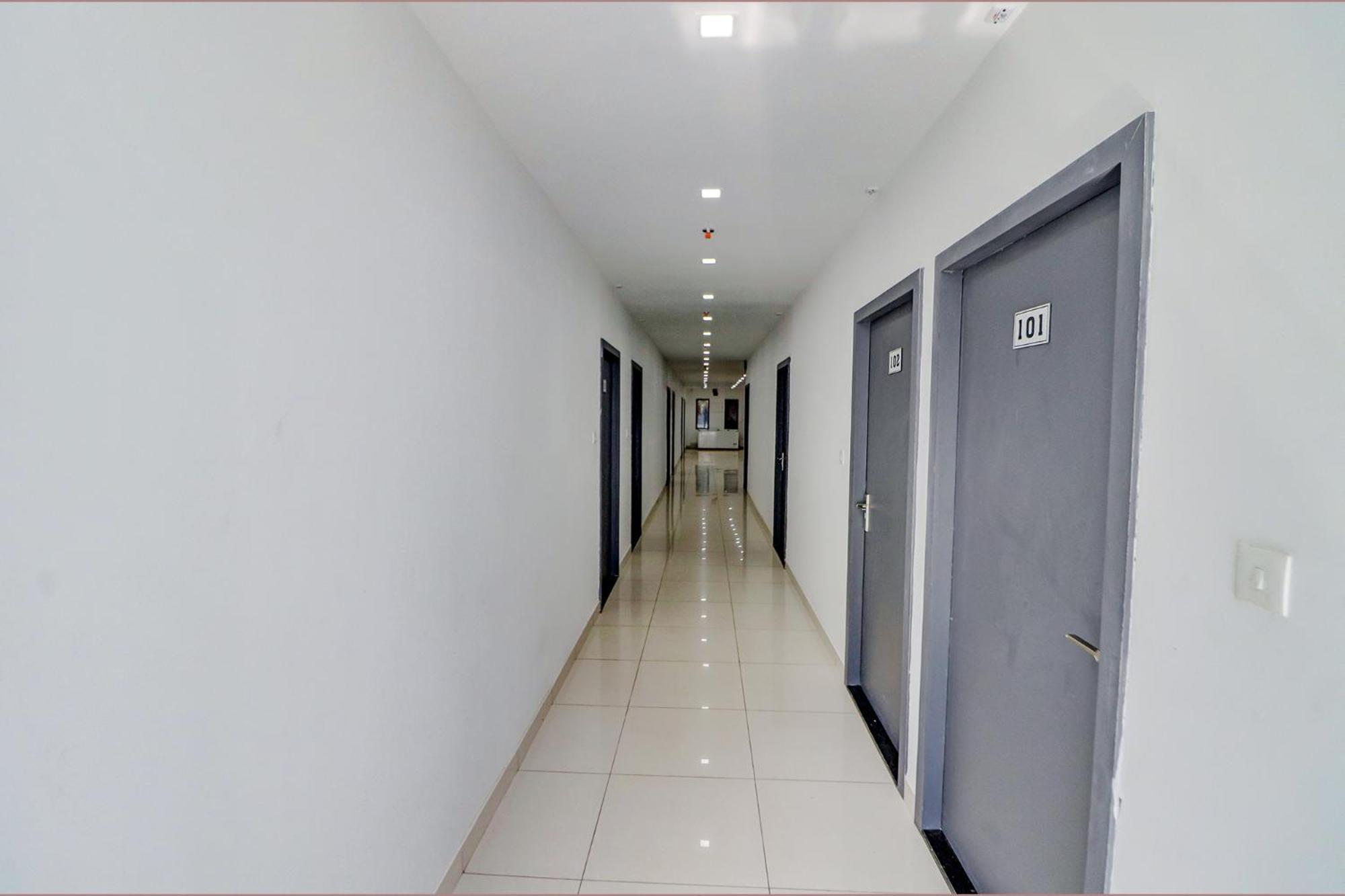 Fabhotel Premium Kashi Varanasi Exterior foto