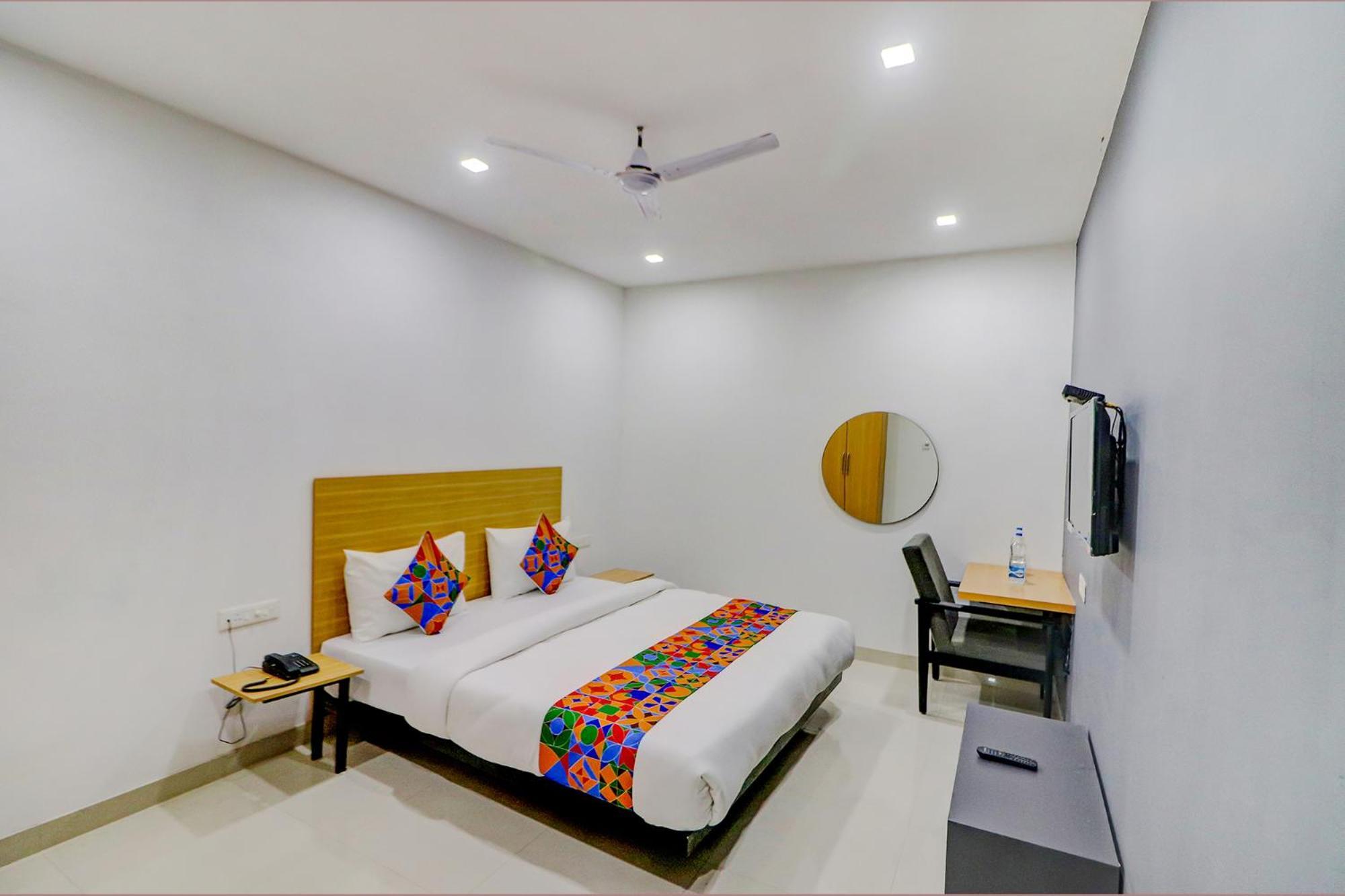 Fabhotel Premium Kashi Varanasi Exterior foto